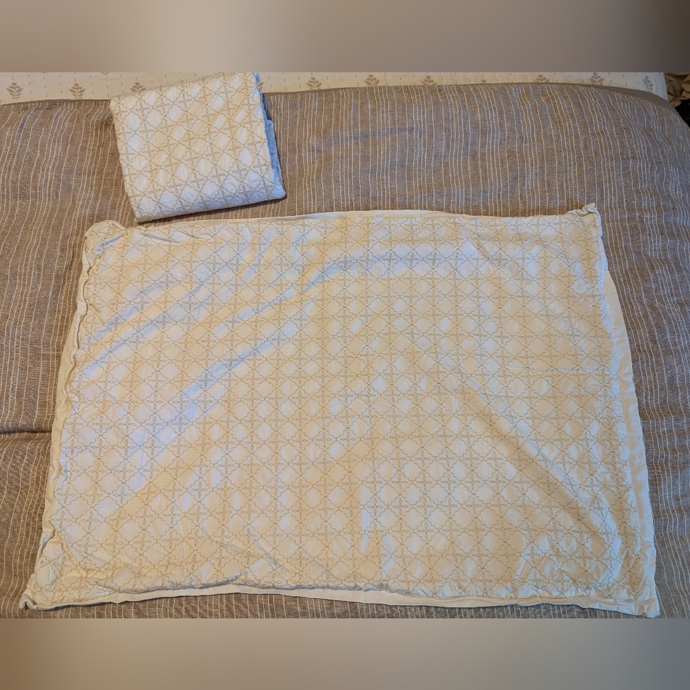 Martha Stewart Collection Embroidered Tile Ikebana Shams pair 20in X 28in pillow